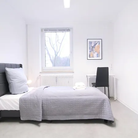 Lejlighed Moderne 5-zimmer-wohnung Mit 2 Badezimmern *