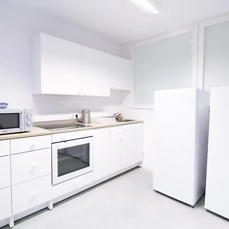 Moderne 5-zimmer-wohnung Mit 2 Badezimmern * Wolfsburg